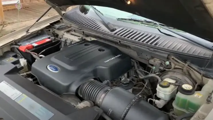 2003 Ford Expedition Engine