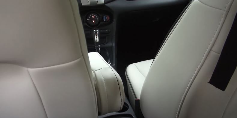 2013 Ford Fiesta Hatchback Interior