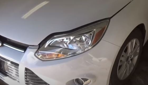 2014 Ford Focus Headlight Bulb Problems 