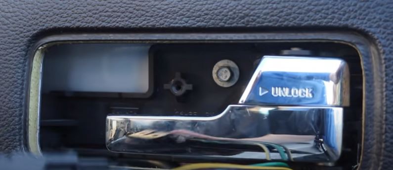 Failure of 2010 Ford Fusion Door Handles