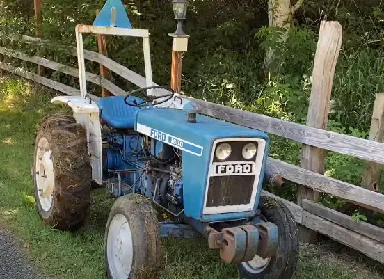 Ford 1600 with Loader