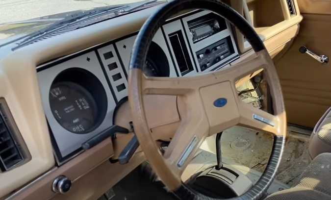 1984 Ford Ranger: Manual Transmission