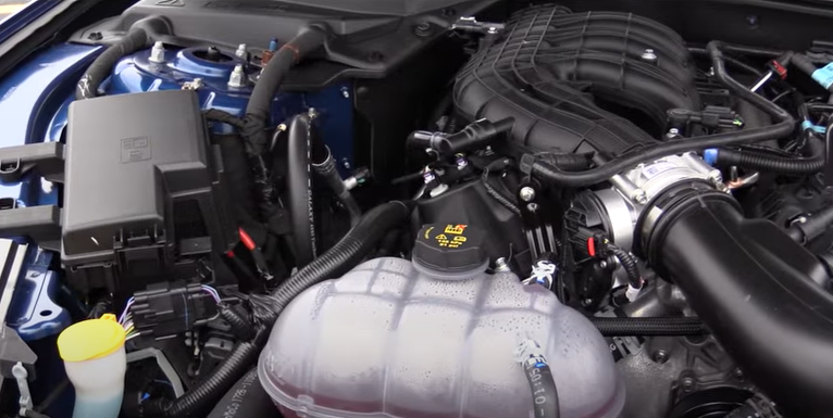 2017 Ford Mustang V6: Engine and Horsepower